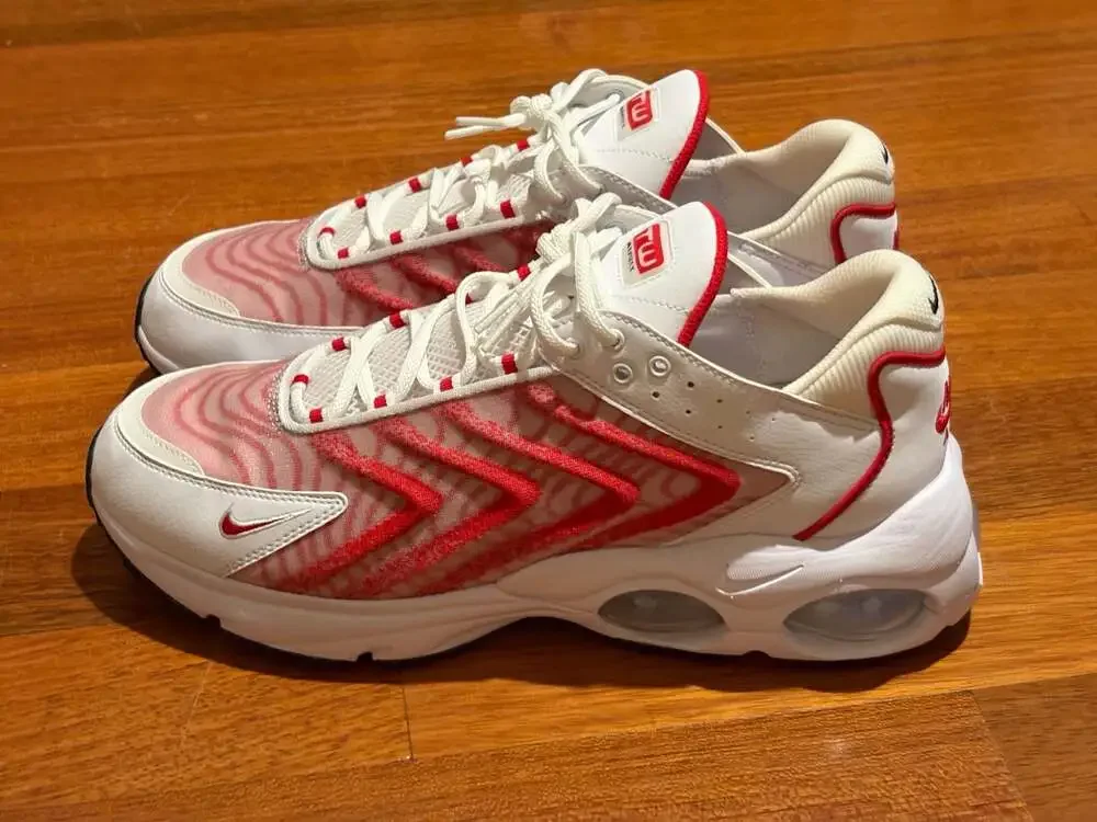 Nike Air Max TW White/University Red DQ3984-104 Sneakers Size 12